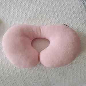 Newborn neck pillow